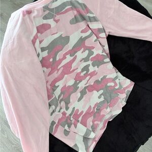 Secret Treasures Pink and Gray Camo Pullover
